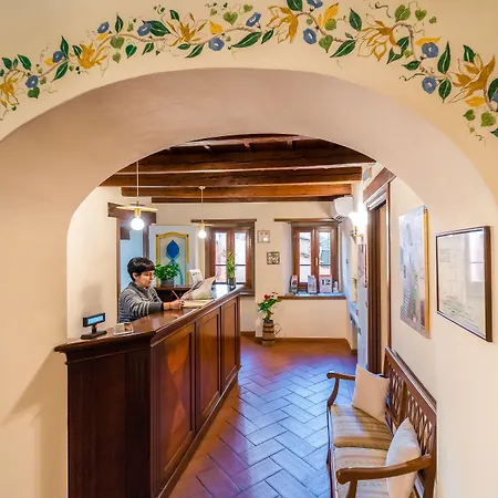 Albergo Falterona-3